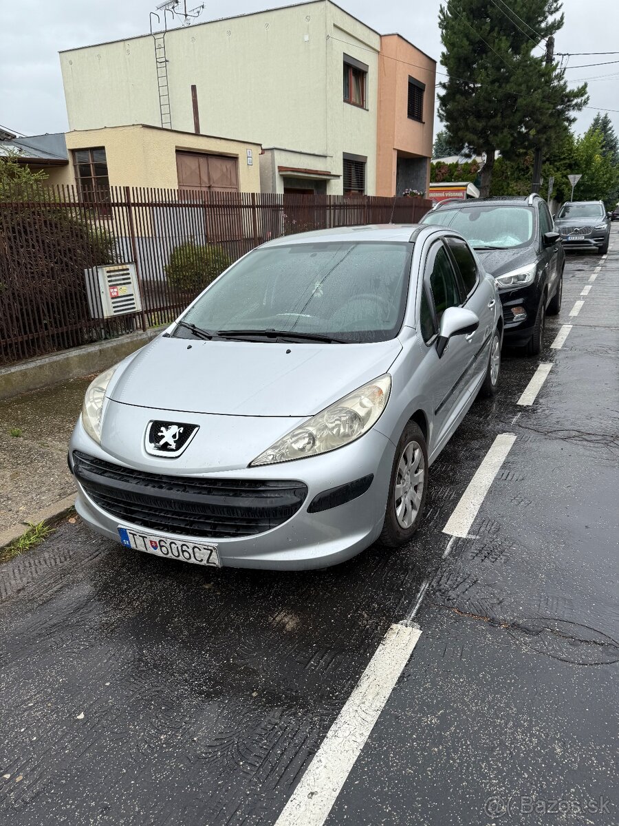 Peugeot 207 1,4hdi 181k km. Prvý majiteľ