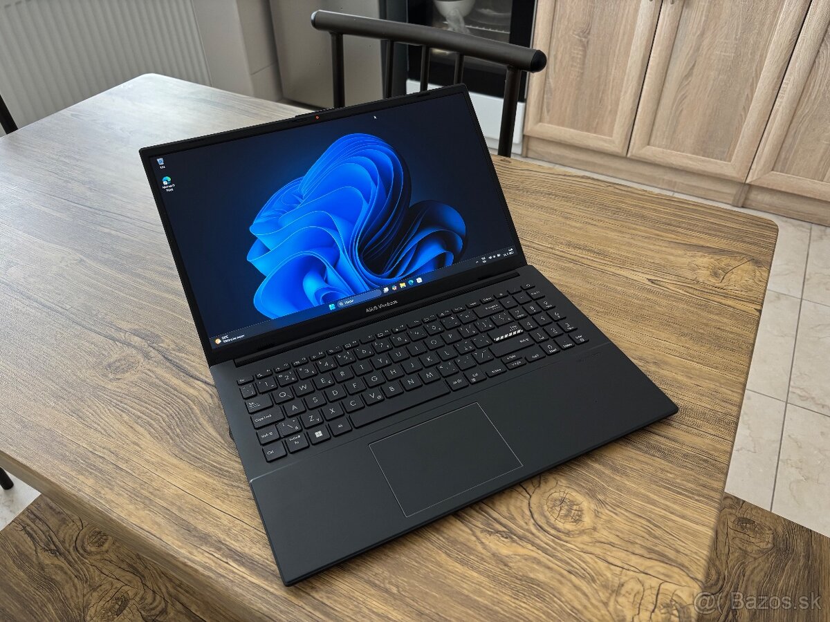 Asus Vivobook GO/Notebook/4GB RAM DDR5/128GB NvMe SSD