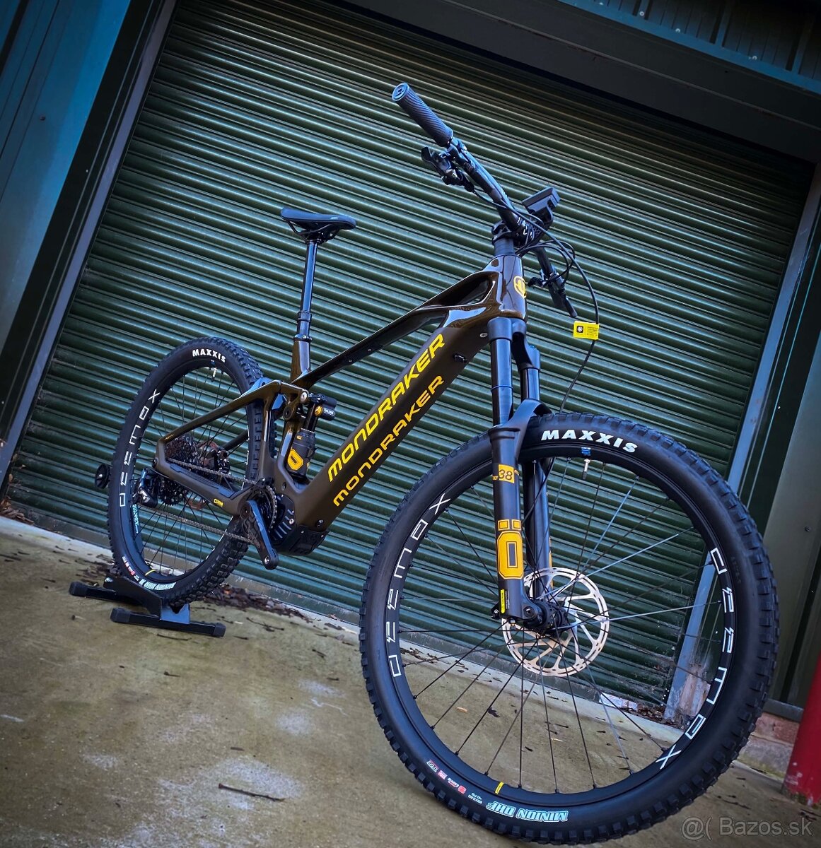 Mondraker Crafty Carbon XR LTD 29, gloss amber carbon