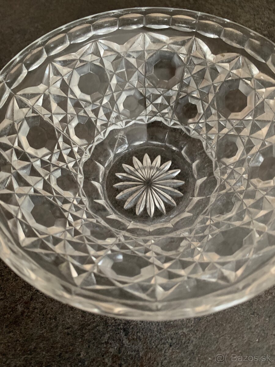 Misky z brúseného skla