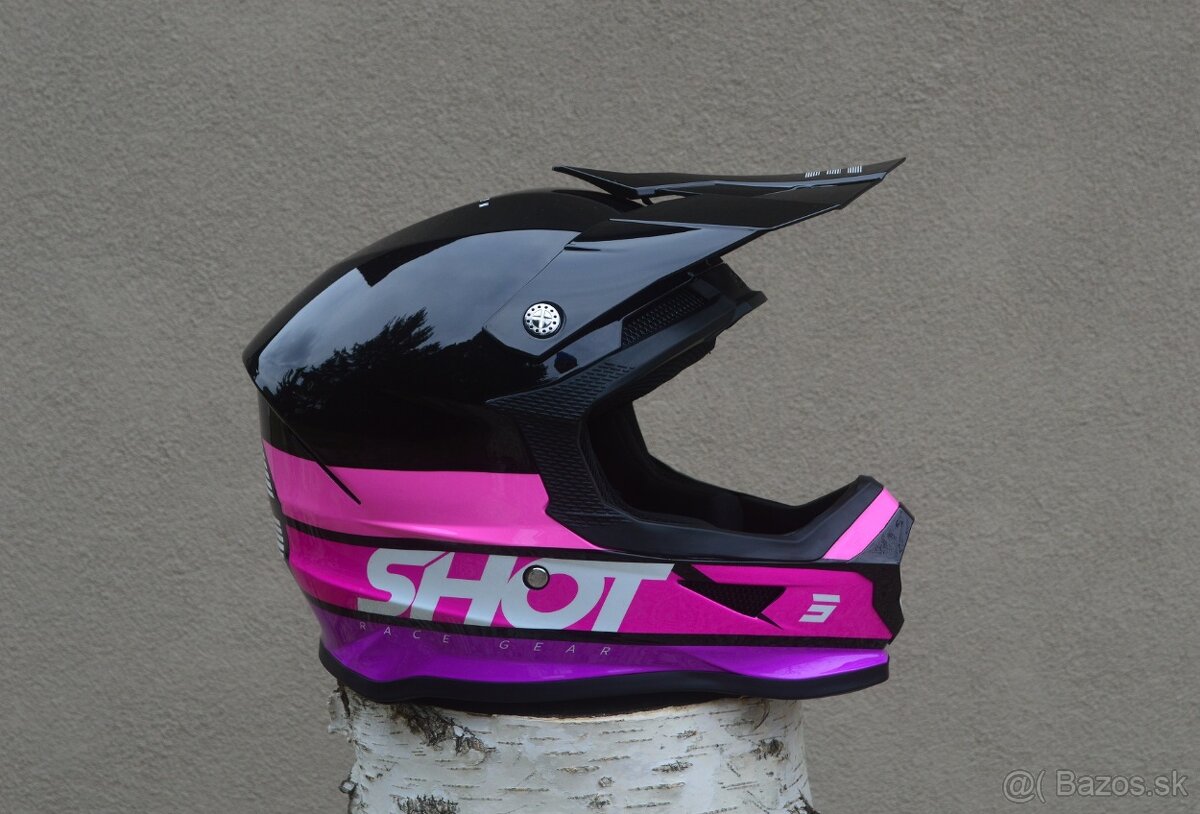 shot enduro lakovan. ružová helma okuliare