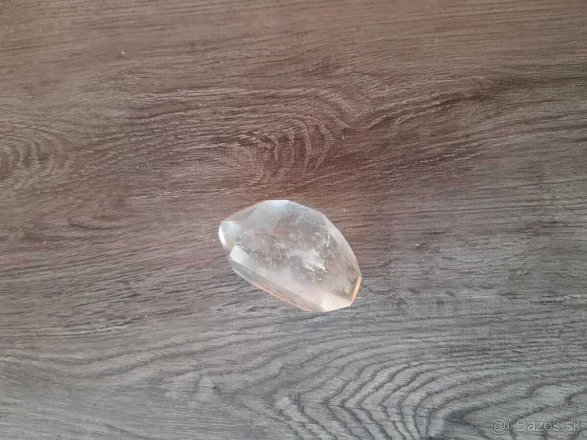 Krištáľ brúsený