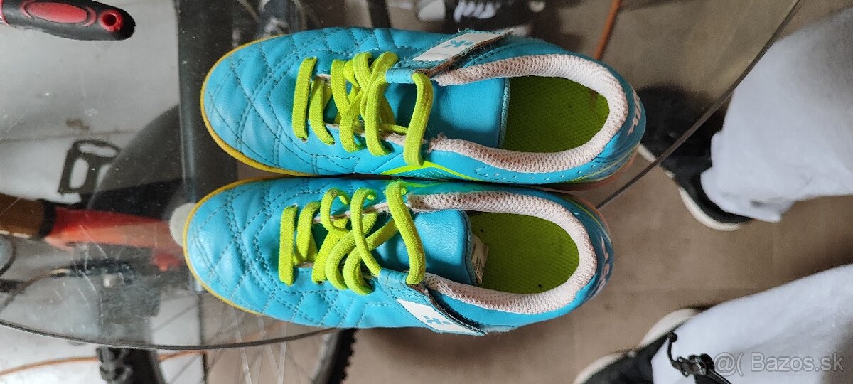 Predám kopačky č.30