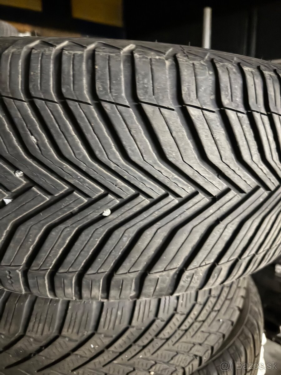 Celorocne gumy michelin cross climate 225/45r18