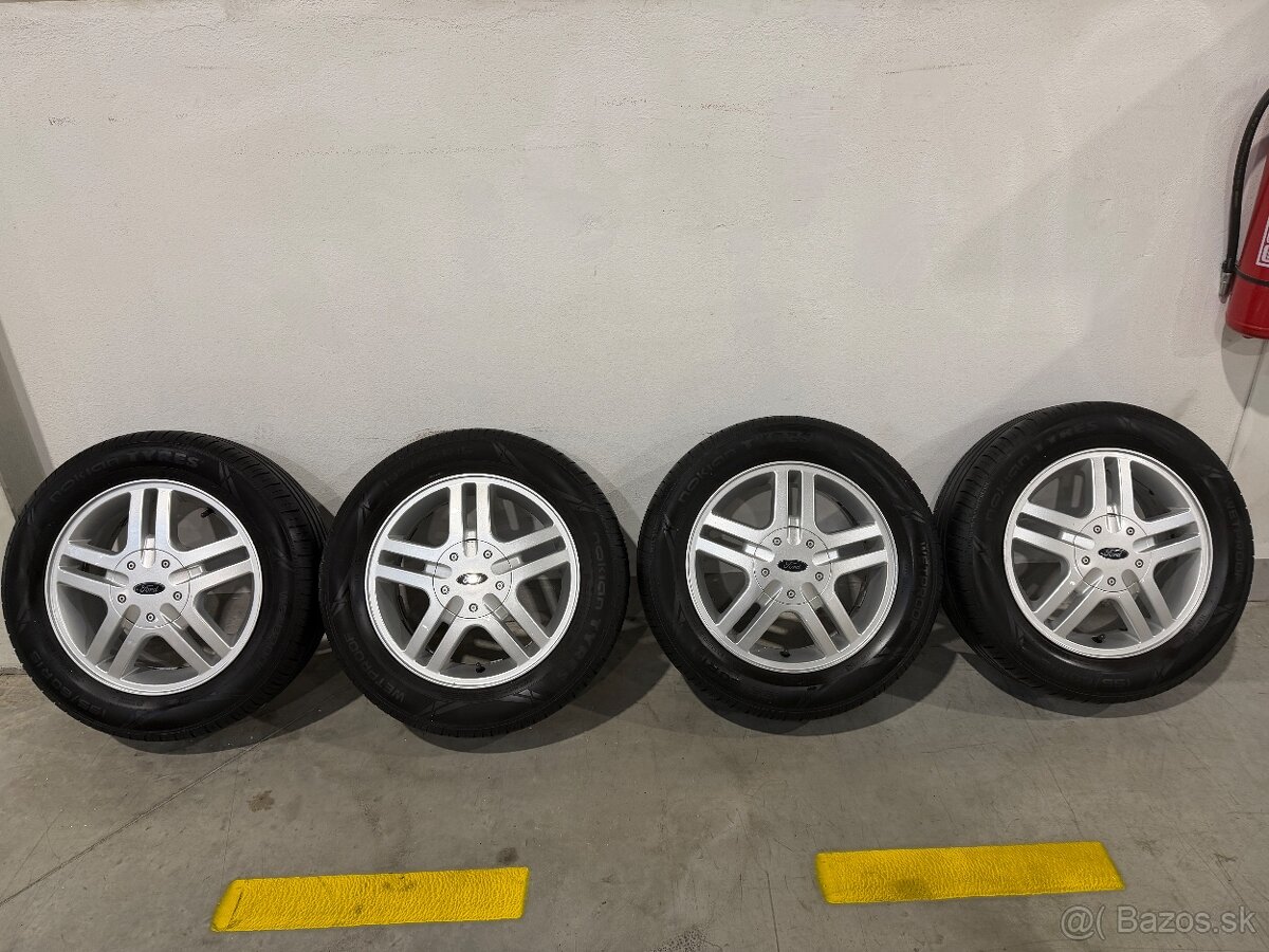 195/60/r15 Ford elektróny 4x108