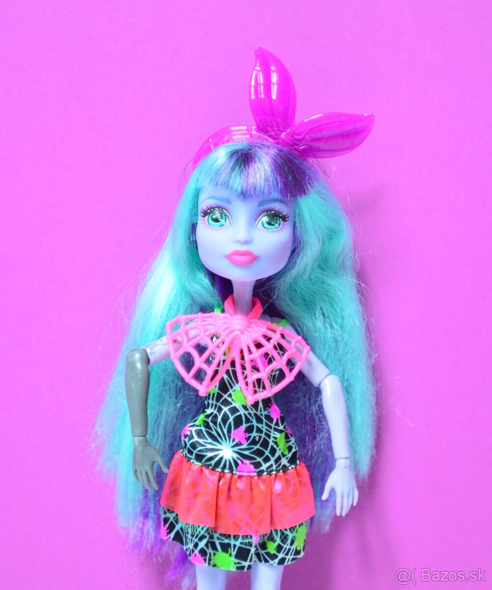 Monster High bábika Twyla a doplnky...