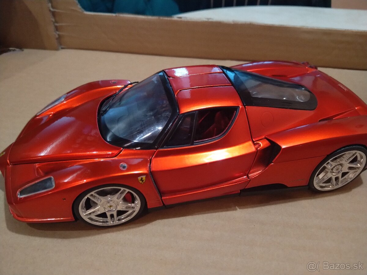 Predám Ferrari Enzo Hotwheels 1;18