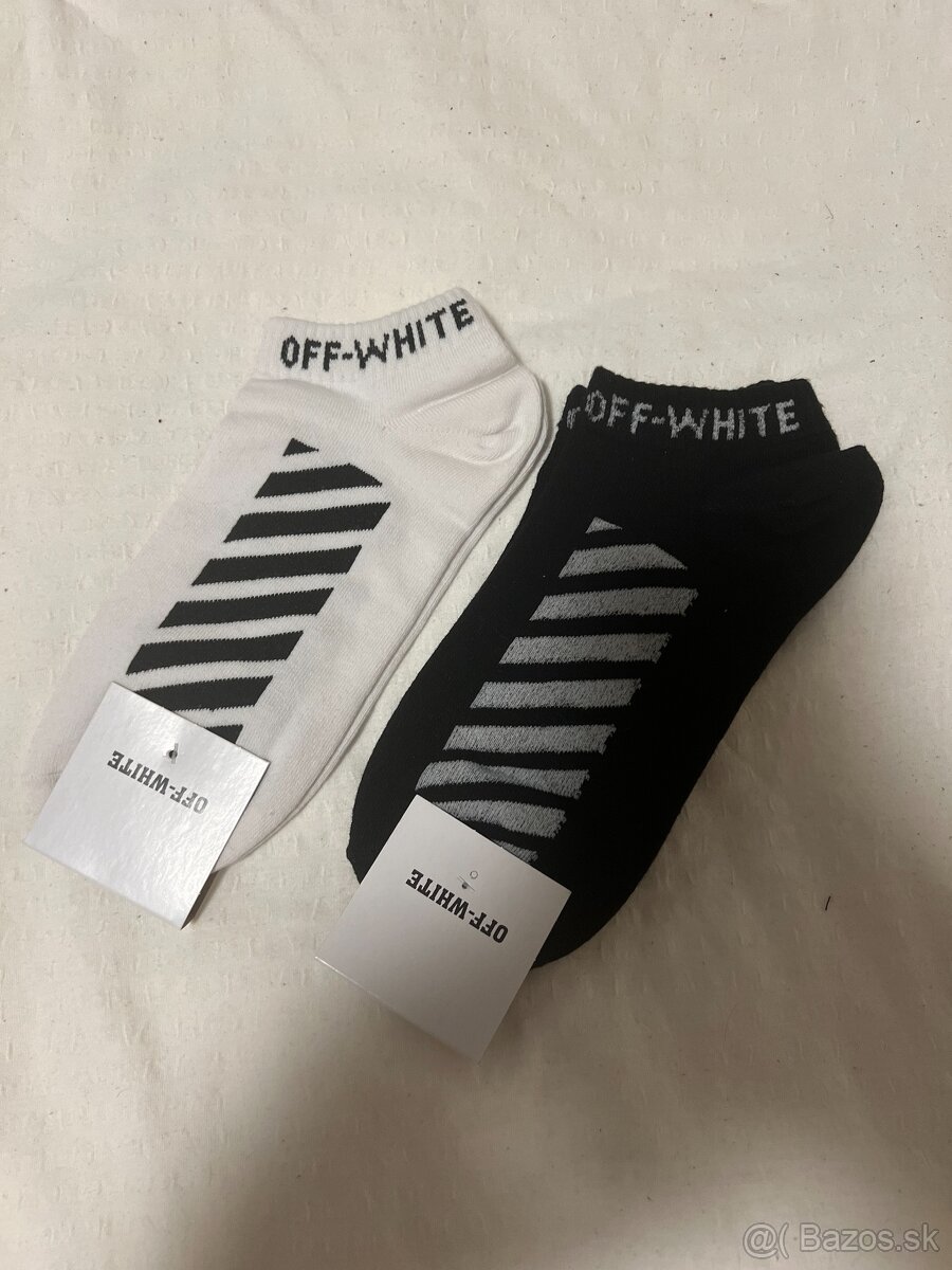 OFF WHITE SOCKS