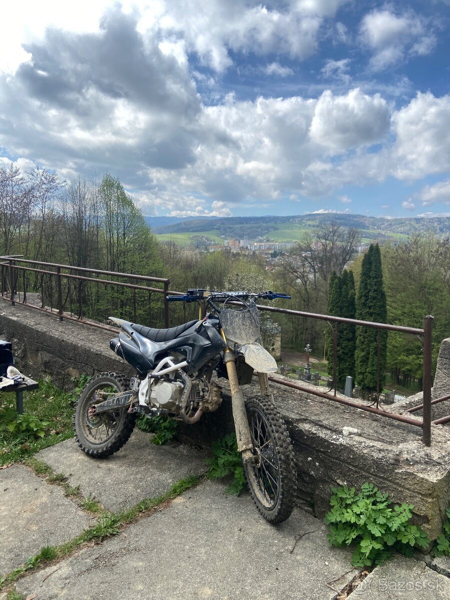 Pit bike deamon 140cc