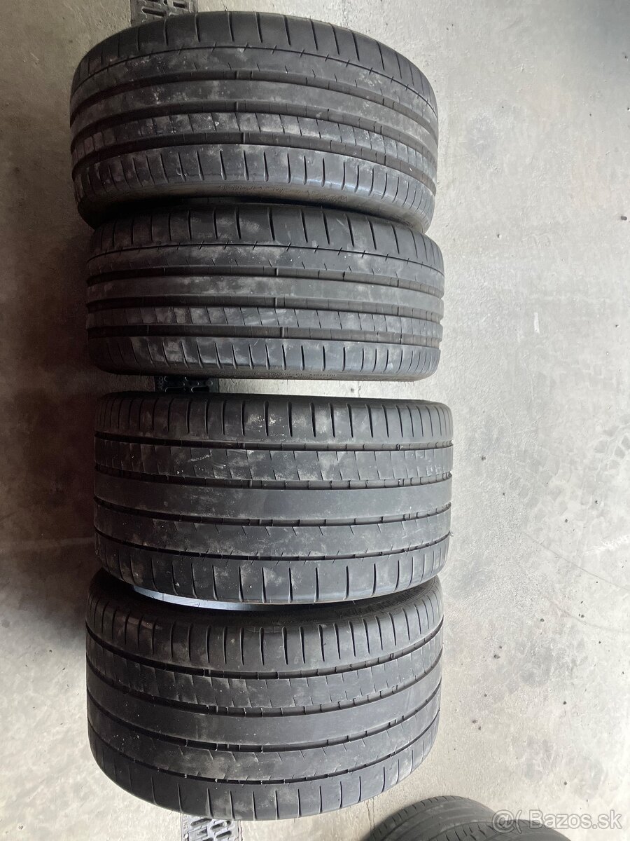 Michelin 305/30 ZR20 + 245/35 ZR20