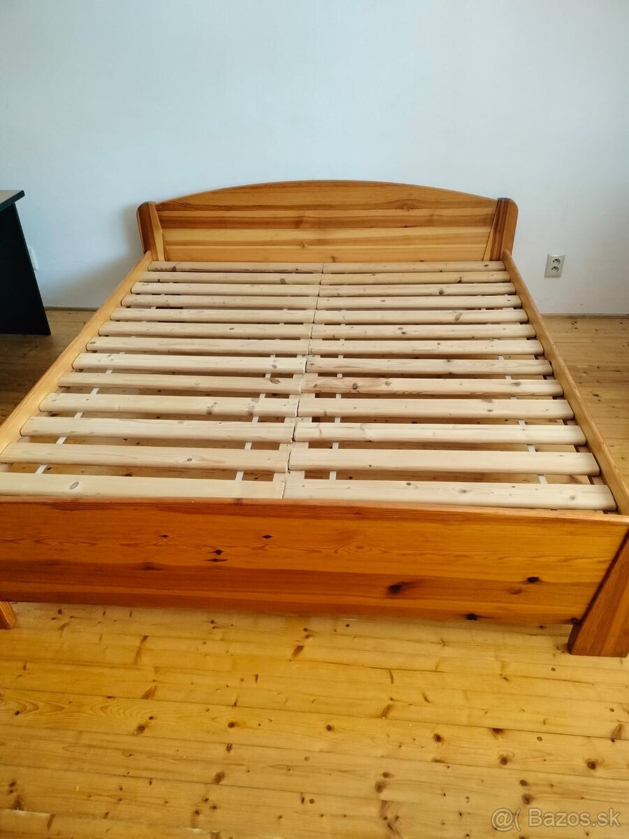 Manželská posteľ 180 x 200 borovica