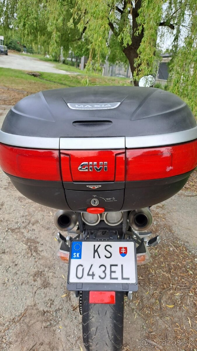 SUZUKI GSR600