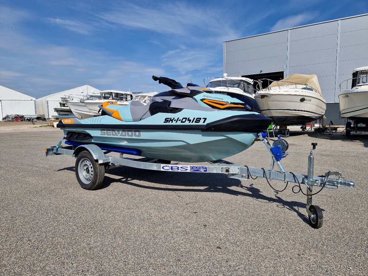 Sea-Doo Wake PRO 230 s vozíkom
