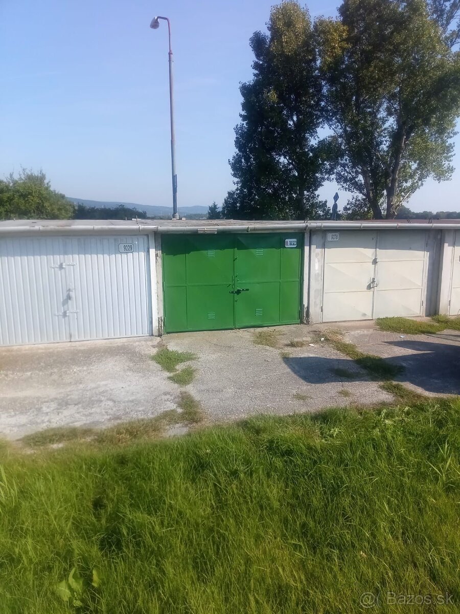 Prenajmeme garáž v Bratislava - Rača za 100 EUR/mes. IHNEĎ