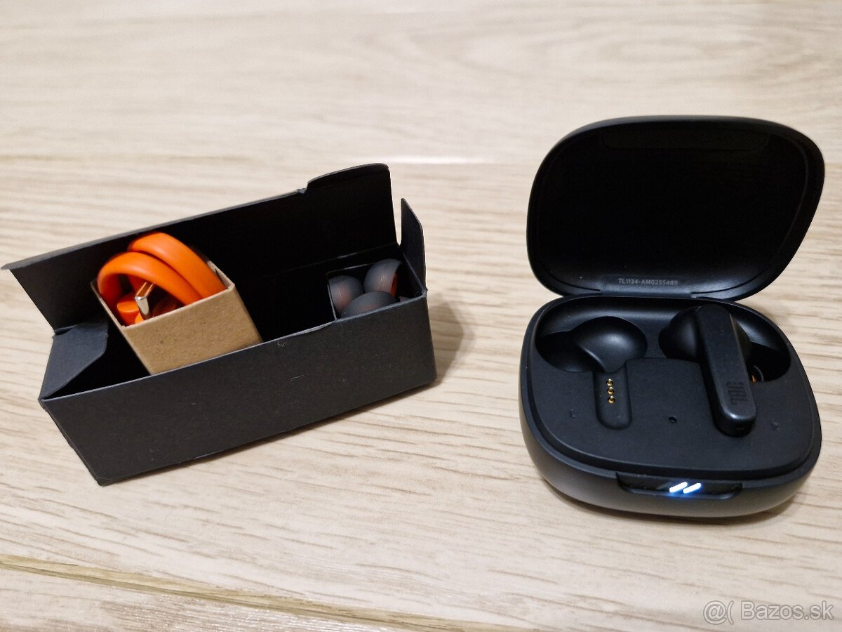 Nabíjacie puzdro JBL Live Pro + TWS