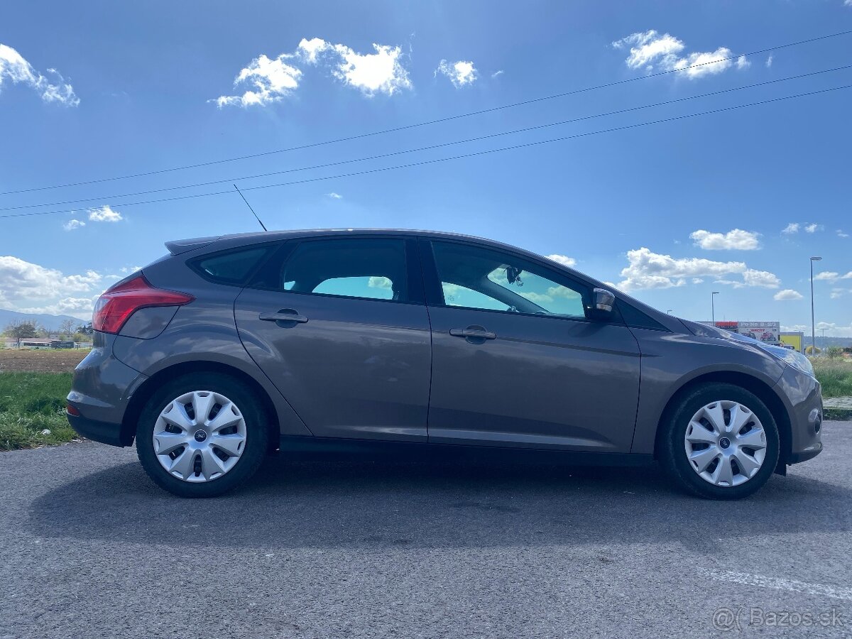 Na predaj: Ford Focus Hatchback 1.0 EcoBoost (74 kW) – 2013