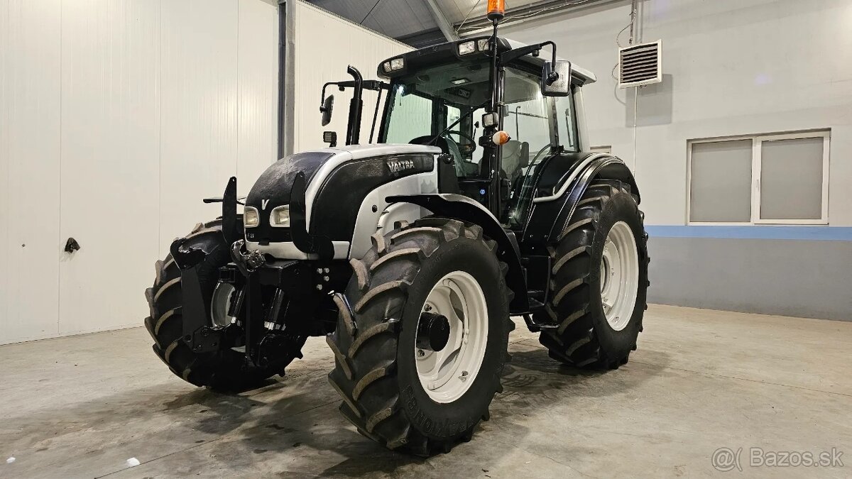 VALTRA N 121