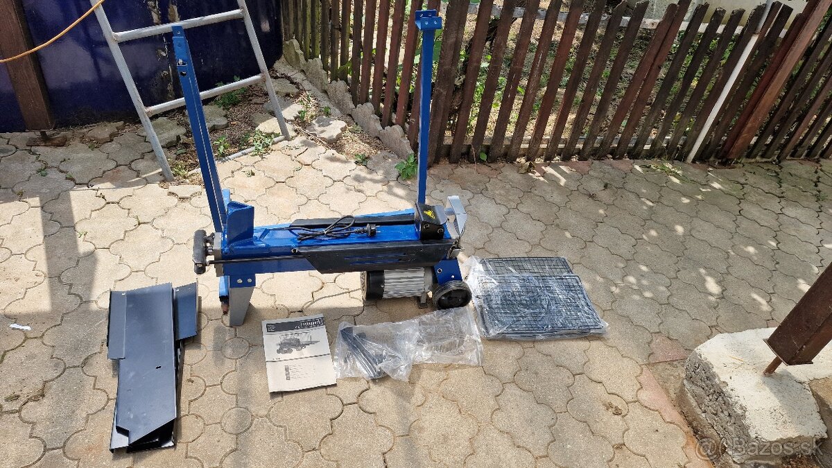 Stiepacka dreva Scheppach HL760LS