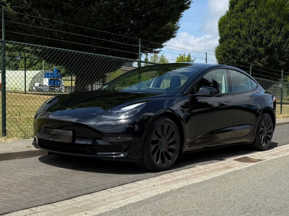 Tesla Model 3 Performance na prenájom