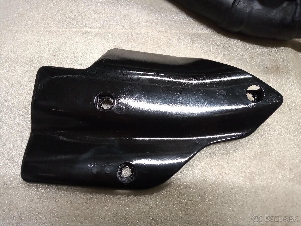 Zvody , stojan , kryt zvodov YAMAHA XTZ 750 Supertenere