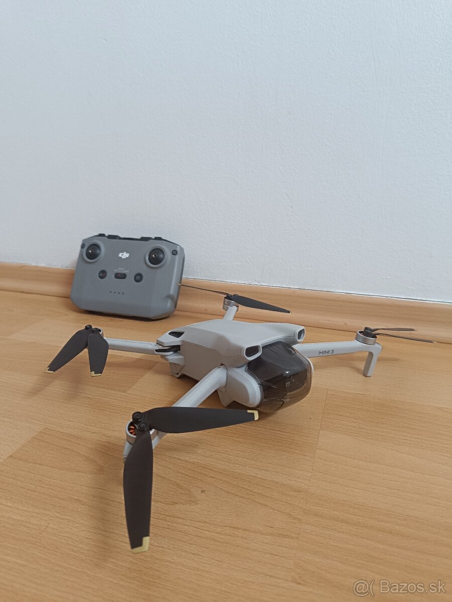 Dron dji mini 3