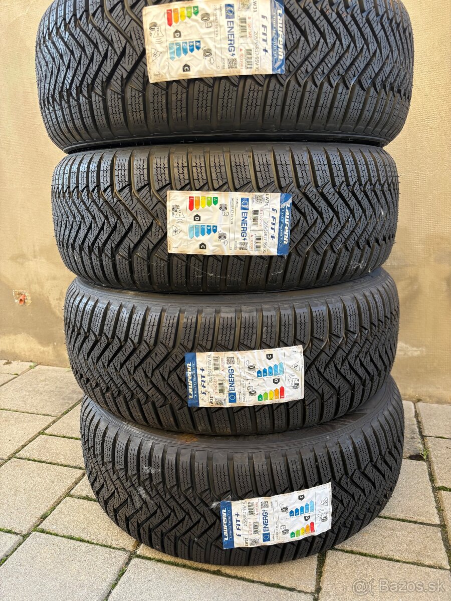 205/55R17 Zimne pneumatiky Laufenn i Fit+ LW31