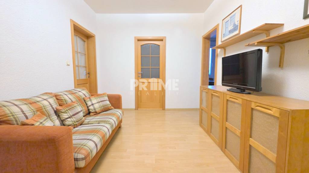 PEKNÝ 3i BYT, 3 X SAMOSTATNÁ IZBA, LOGGIA, Ševčenkova ulica,