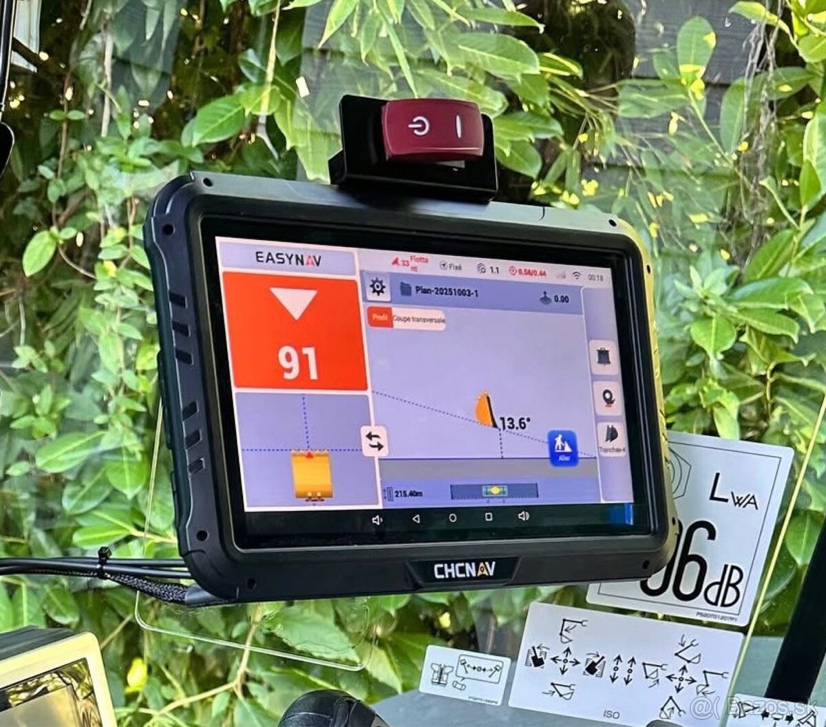 3D navigácia pre rýpadlá CHCNAV EASYNAV EMG 100