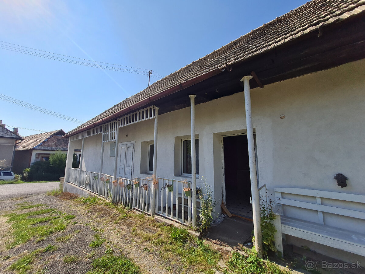 Malé Straciny – rodinný dom