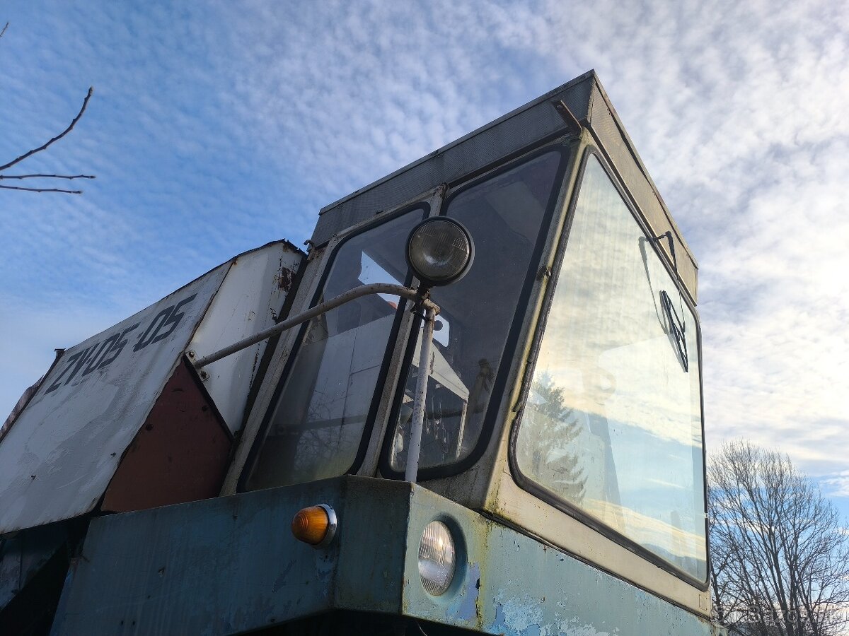 Kabína E512