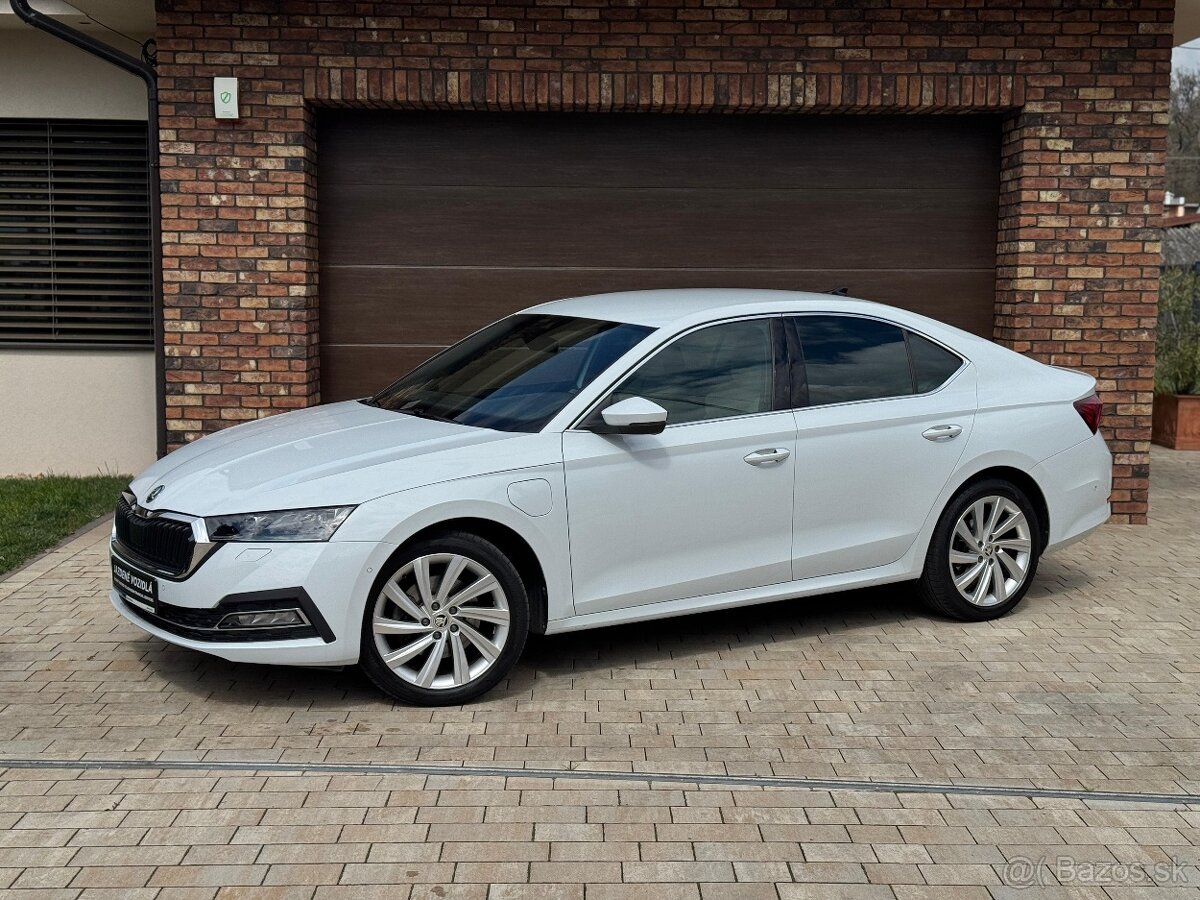 Škoda Octavia 1.4tsi Hybrid 68 900km, Nezávislé kúrenie