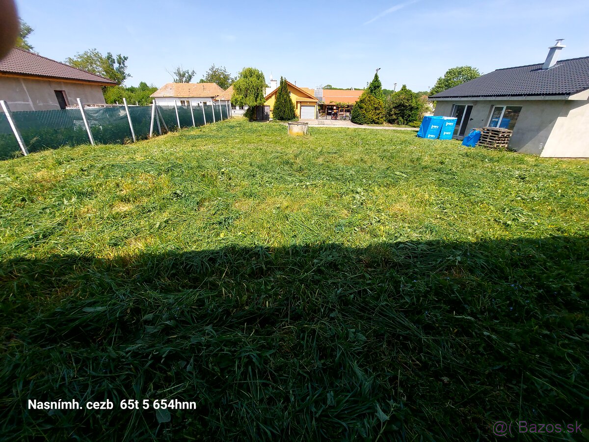 Predám pozemok v obci Žitavce 500m2.