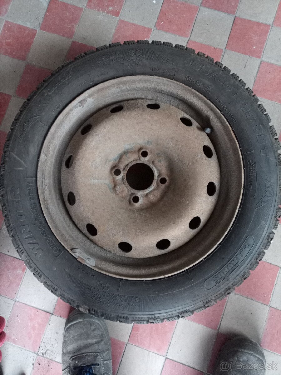 2 ks zimné pneumatiky 185/60 R 15 88T