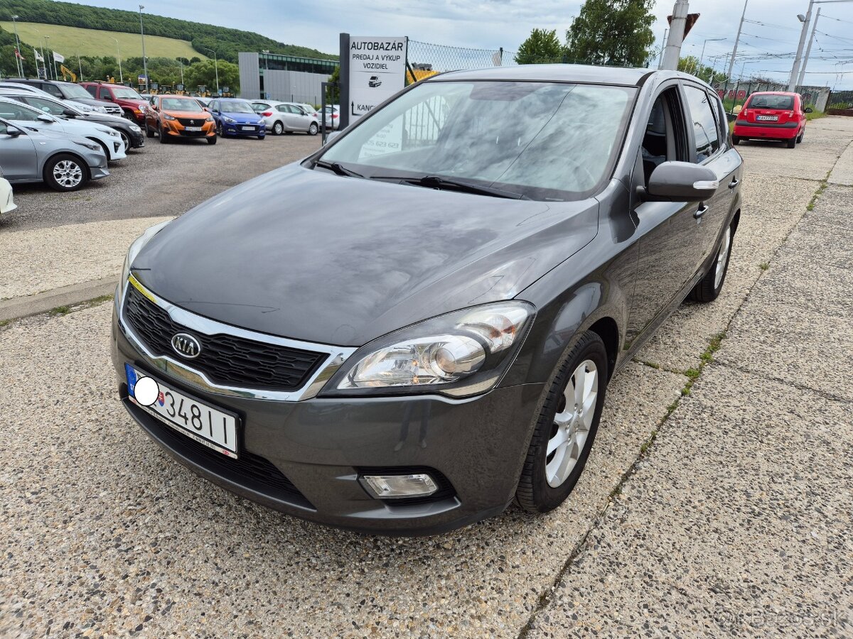 Kia Cee´d 1.4 CVVT LX