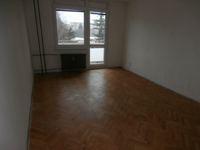 2 izbovy velky pri kauflande mesto- bez provizie