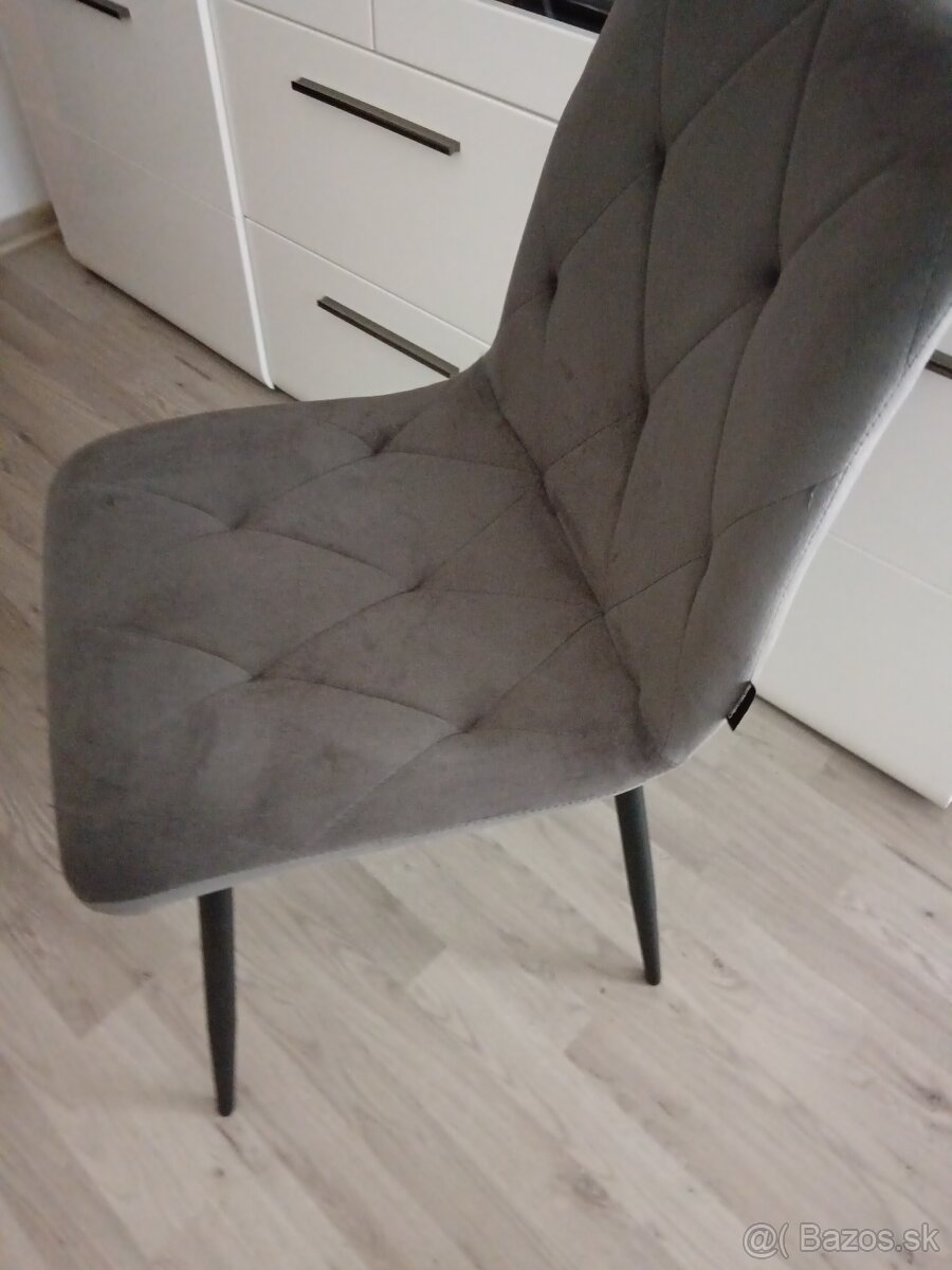ELEGANTNÉ, ÚPLNE NOVÉ STOLIĆKY V ZÁRUKE