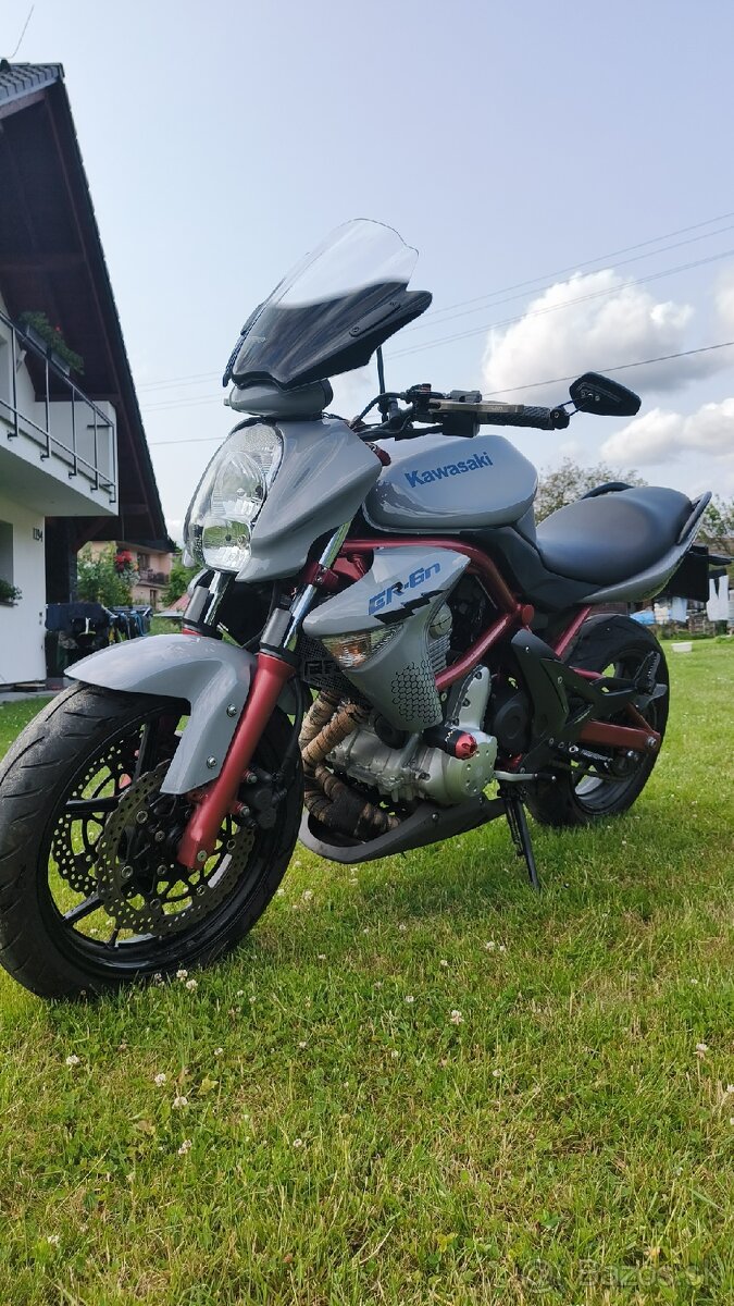 Kawasaki ER6-n