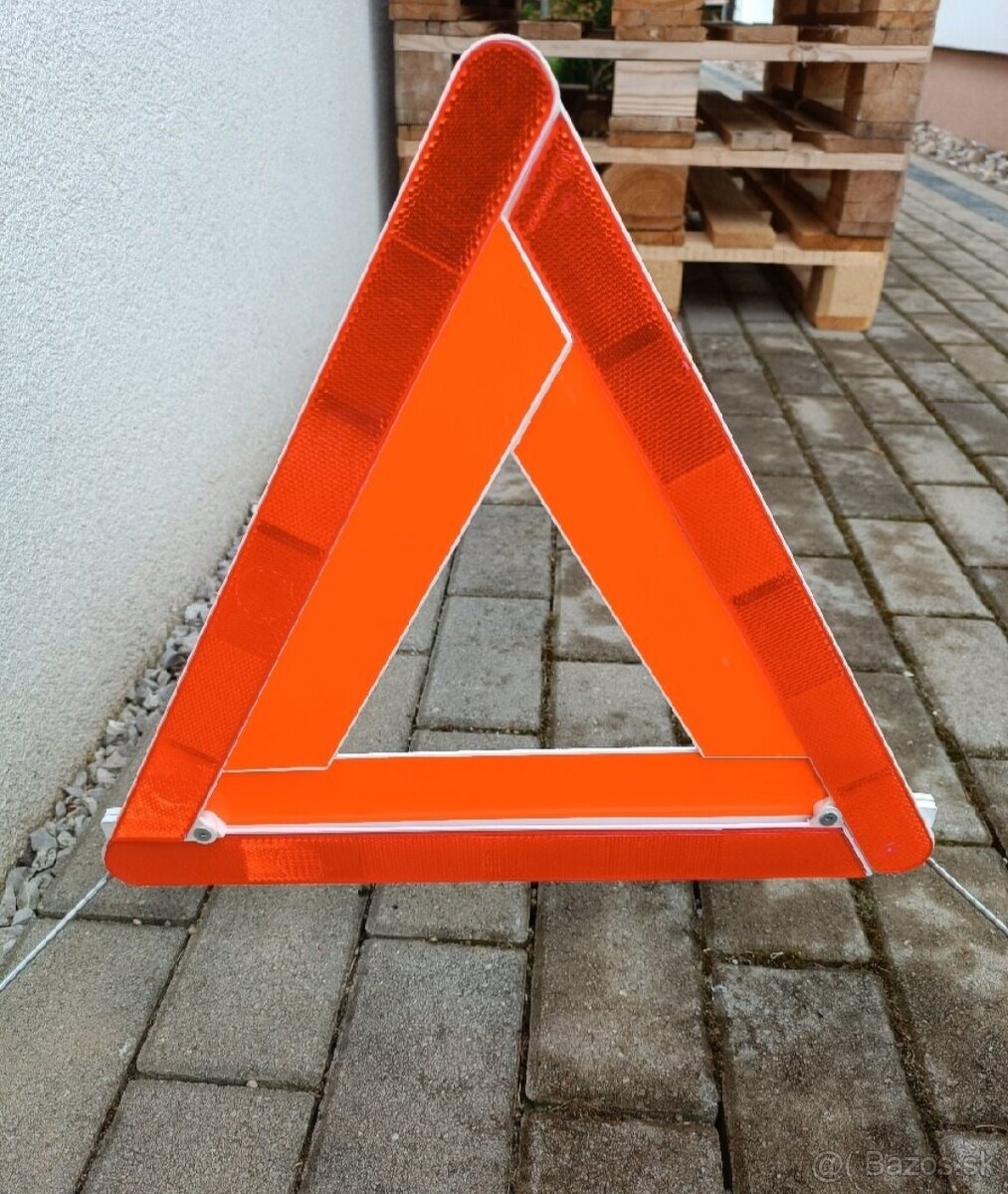 Vystražny trojholnik