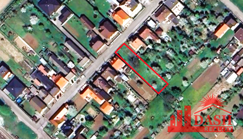 Znížená cena - Na predaj stavebný pozemok 801 m2, Nemšová, o