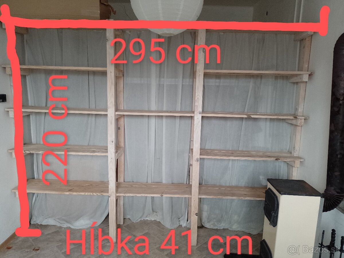 Zariadenie/nábytok do predajne