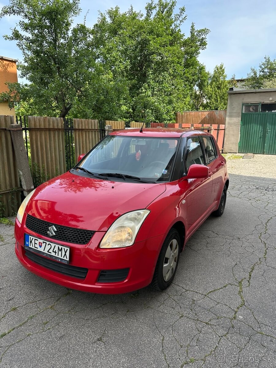 SUZUKI SWIFT 1.3, 67,5 kW, BENZÍN