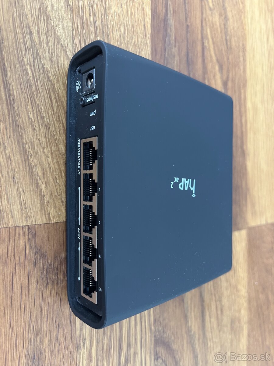 Dual Band WiFi router od Mikrotik HAP AC2