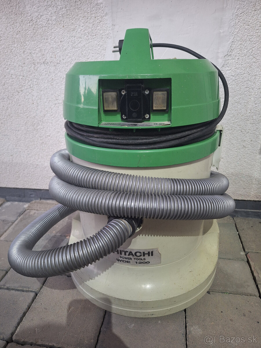 Predam stavebny vysavac Hitachi