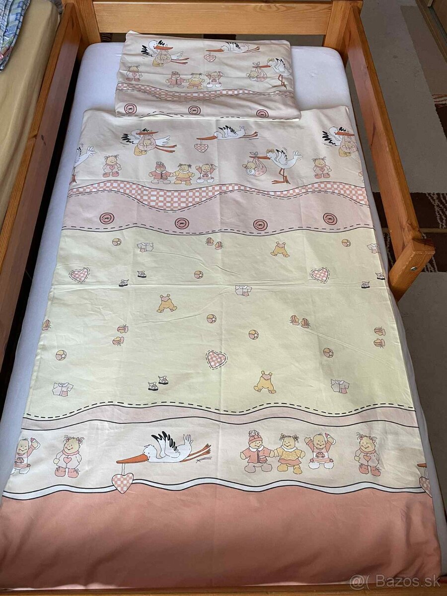Obliečky do postieľky Bocian s bábätkom