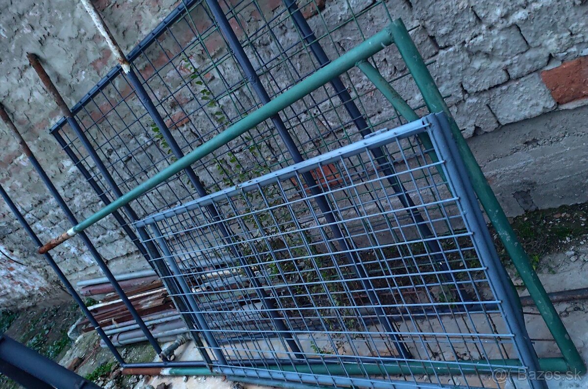 Železné konštrukcie na záhradu