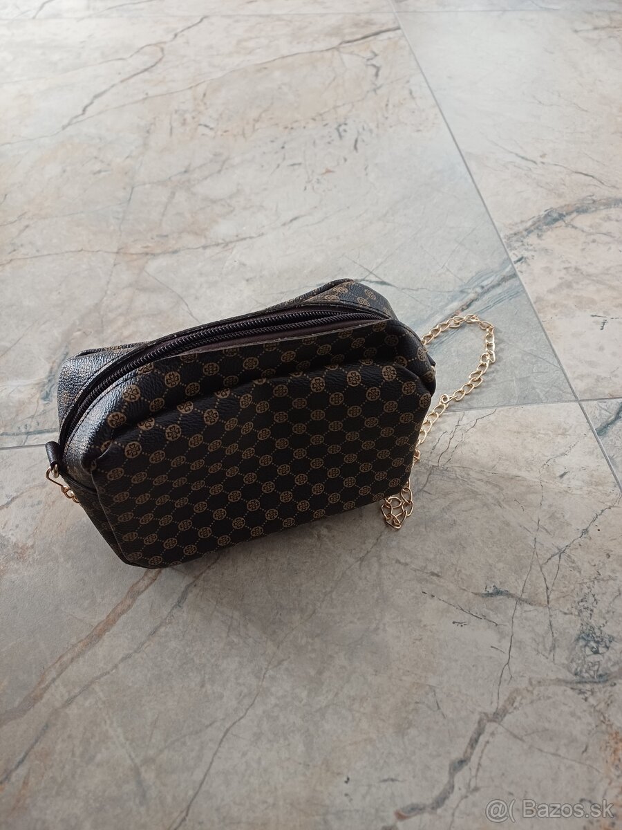 Kabelka, ladvinka, taska, cez plece