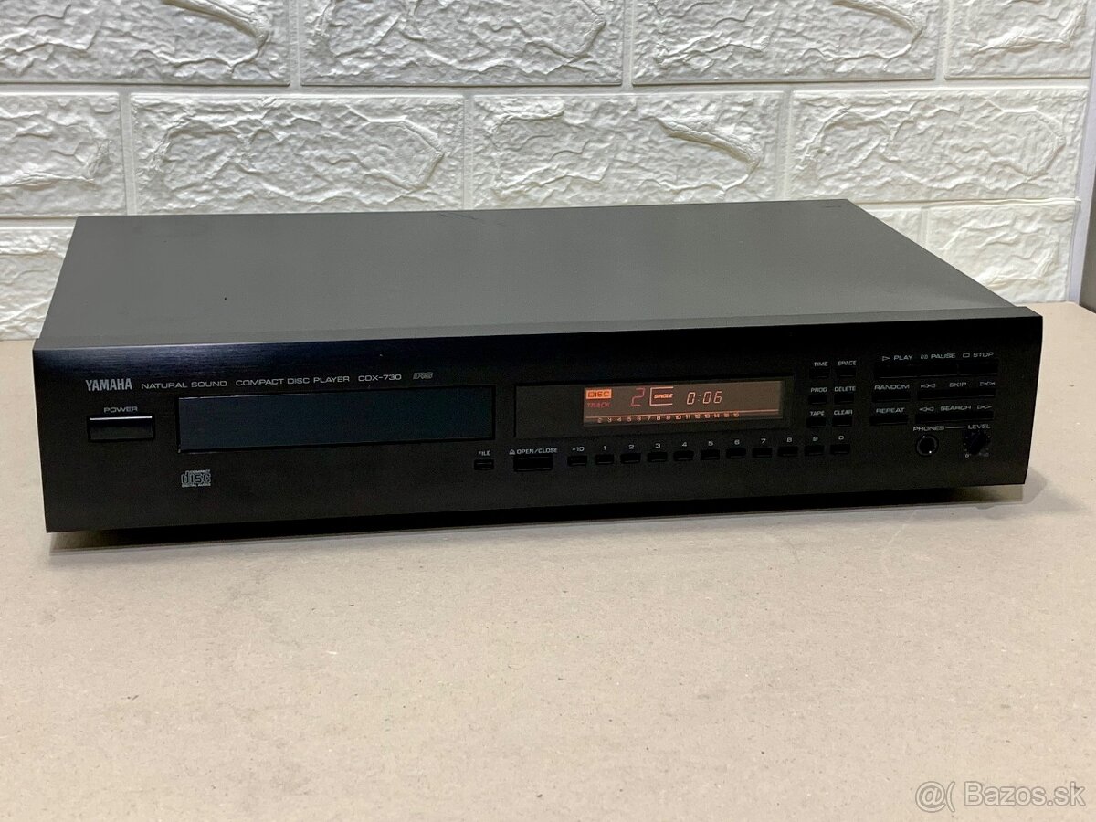 Yamaha CDX-730 …. CD prehravač