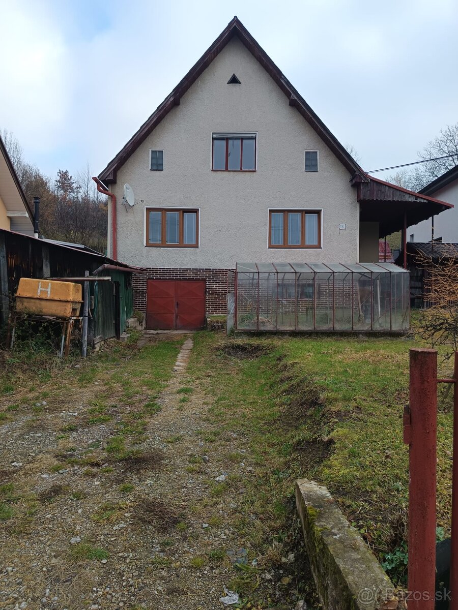 Dám do prenájmu RD v Papradne