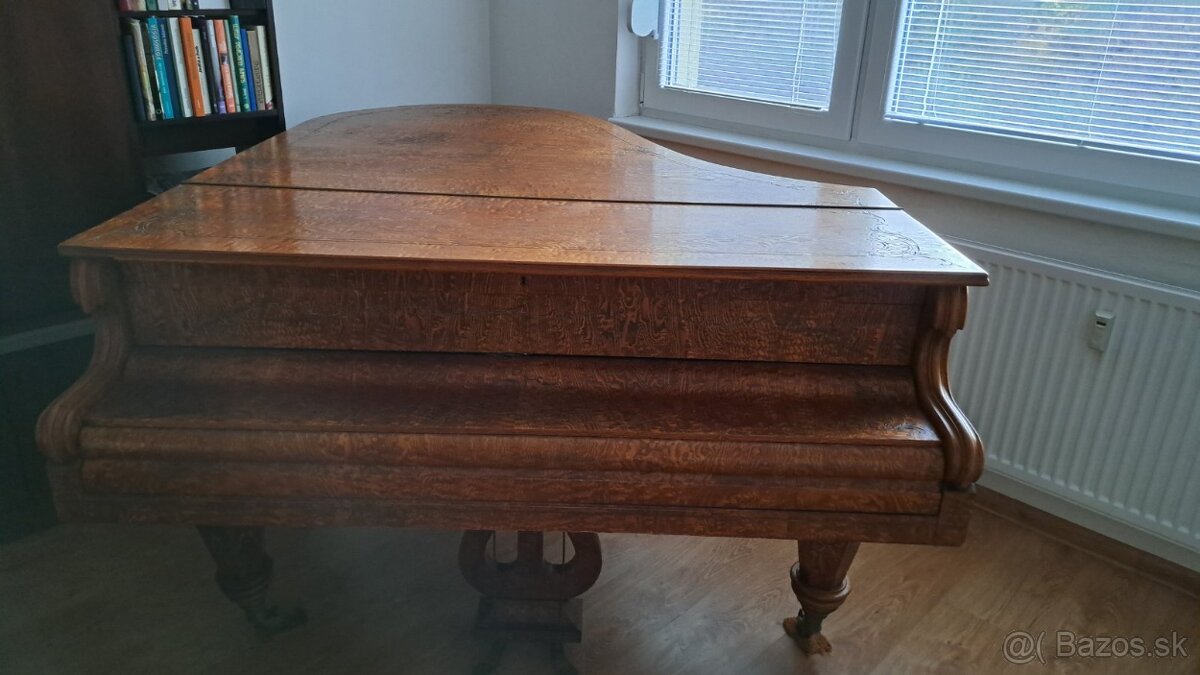 Klavírne krídlo Carl Pokorný