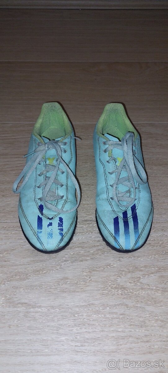 Detské turfy, kopačky veľ. 35
